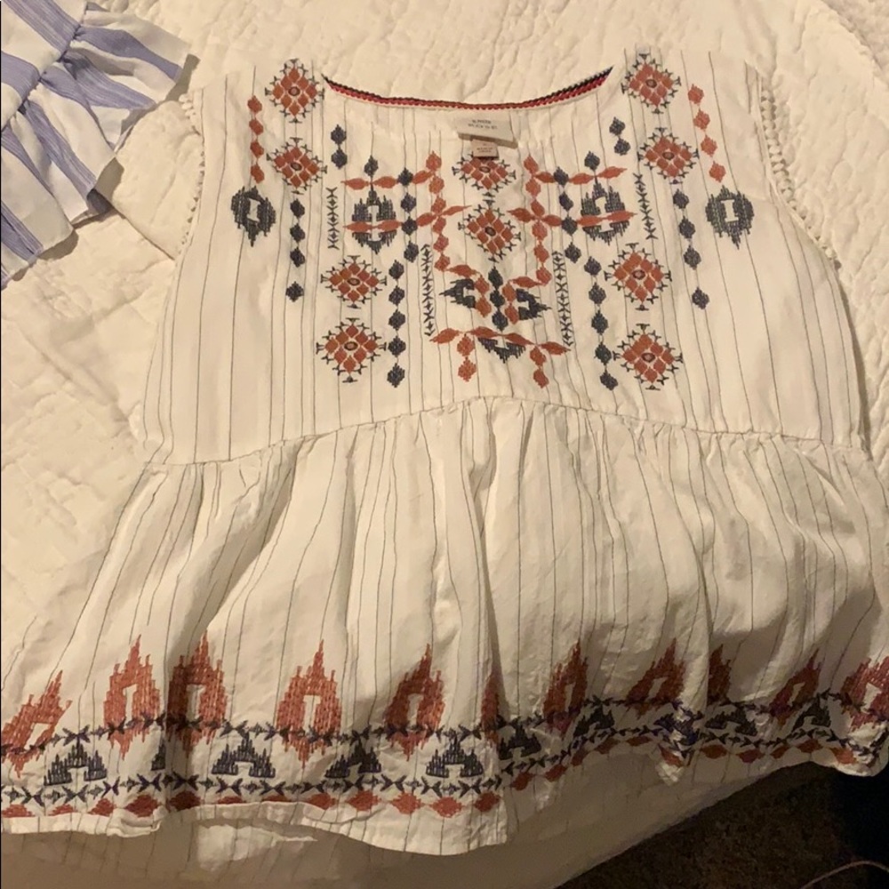 Know rose baby doll shirt